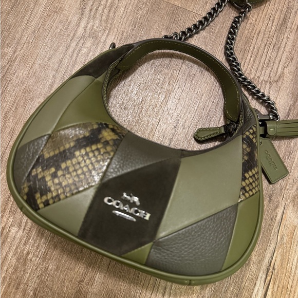 ⭐️🖤NEW Coach Carmen Mini Crossbody Bag With Olive Patchwork CCE64. - Picture 3 of 6
